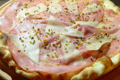 mortadella-pizza_optimized