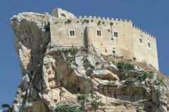 punti-interesse-mussomeli_castello_4_optimized